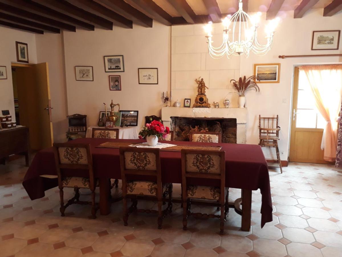 Nouans-les-Fontaines La Levriere B&B 외부 사진